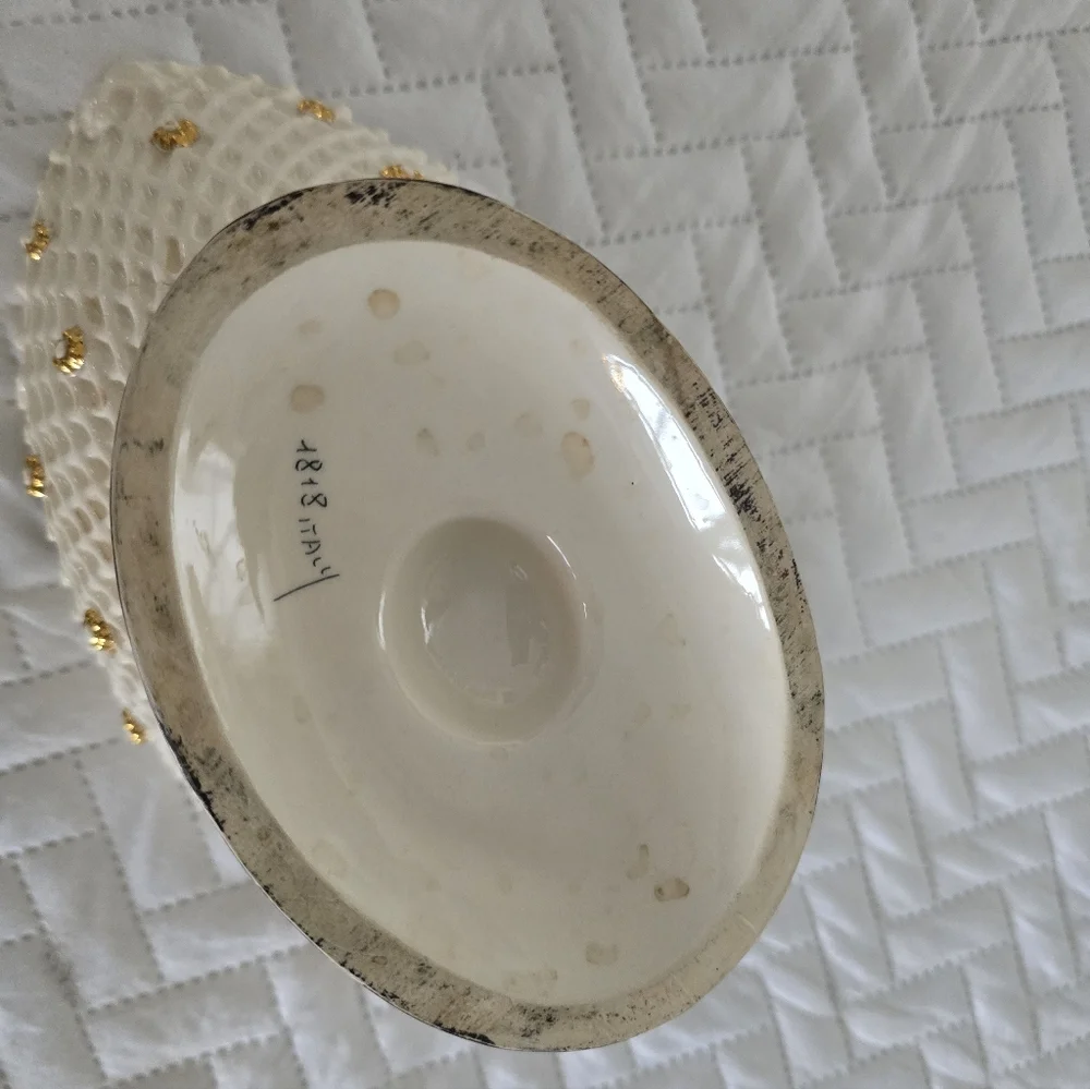 Italy Elegant Cream and Gold hand painted Decorative Bowl - Picture 8 of 11